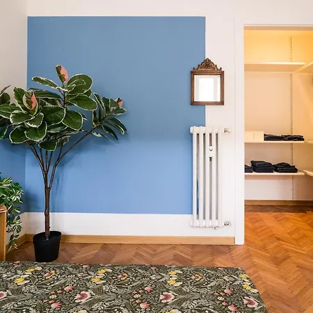 700mstazionecentraleampio Trilocale Con 2balconi * トリエステ